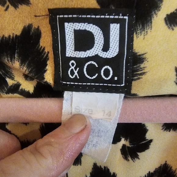 Vintage Set Sleeveless Button Down Blouse High Waste Shorts Floral Cheetah Print - Picture 7 of 9